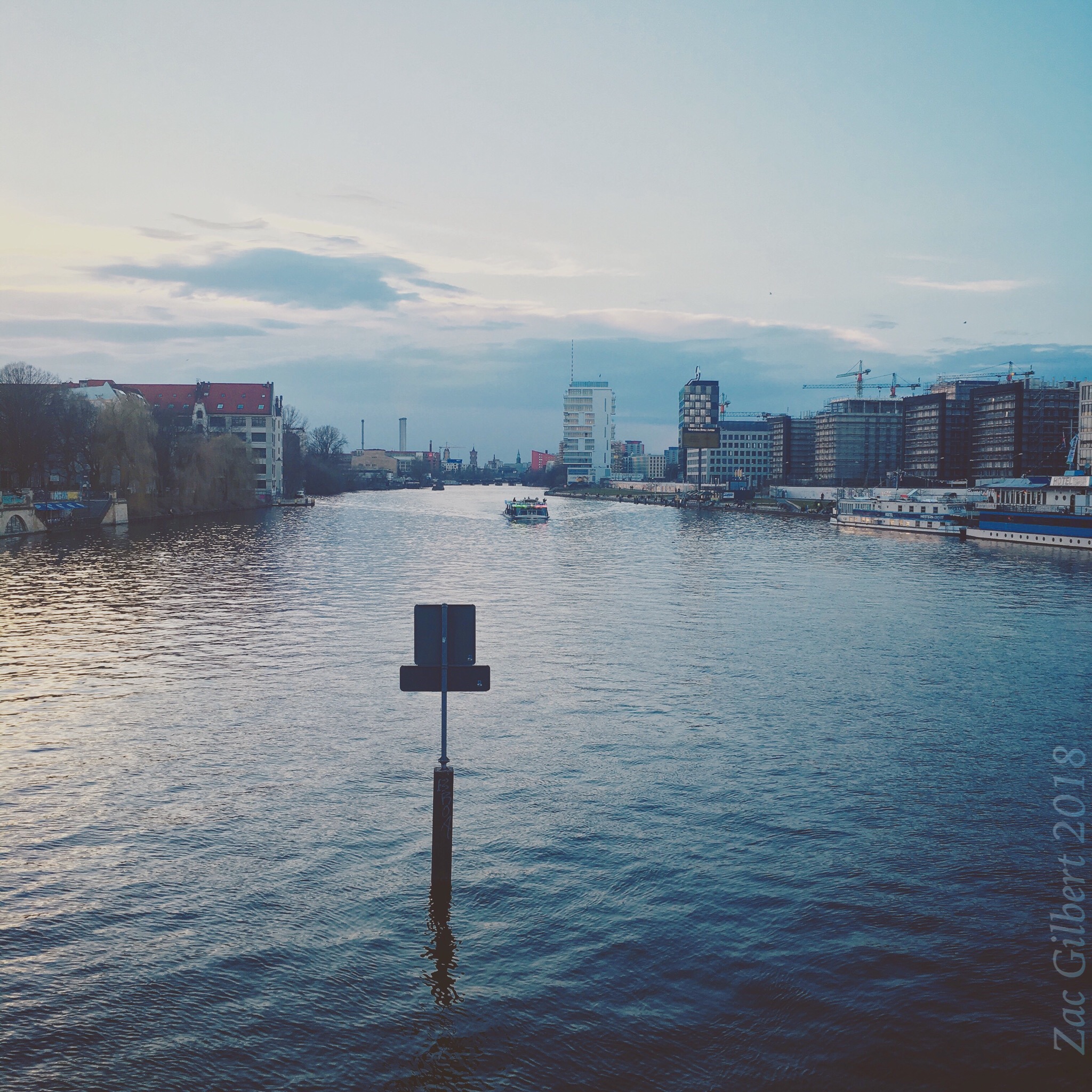 37E68542-383D-46EC-A780-5623DD72634C